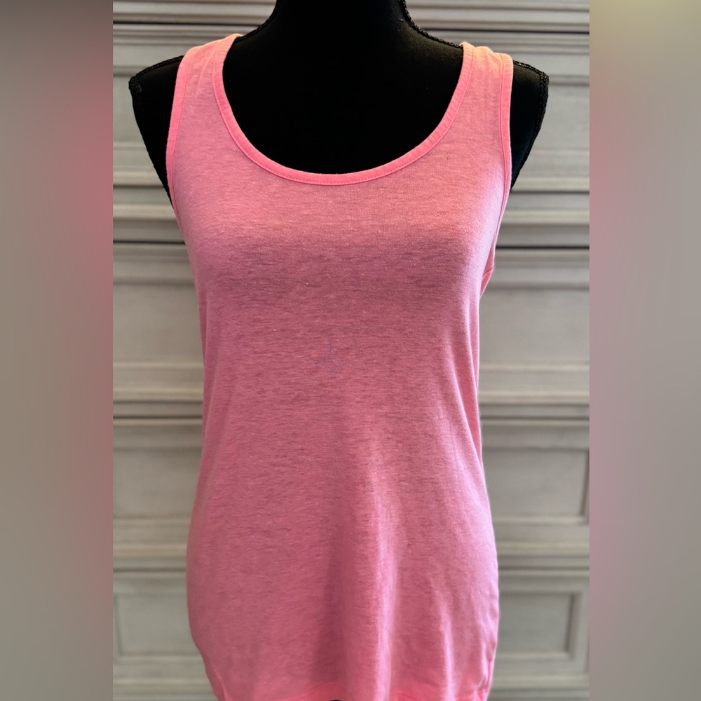 Caramel Cantina Women’s Tank Top - Vibrant Pink. Large